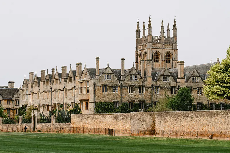 英國大學